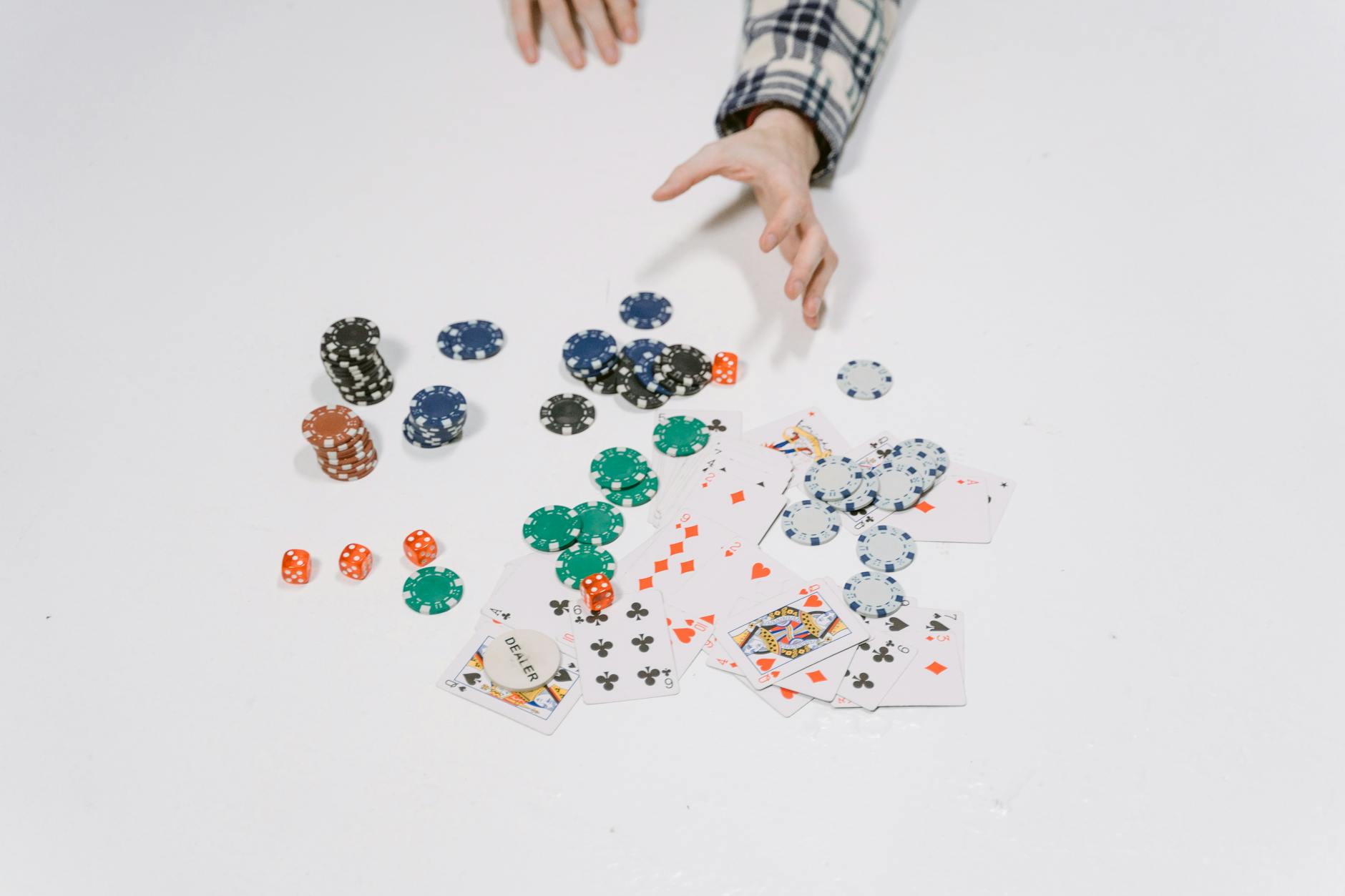 Hình ảnh phù hợp để minh họa cách một ván baccarat diễn ra thực tế.